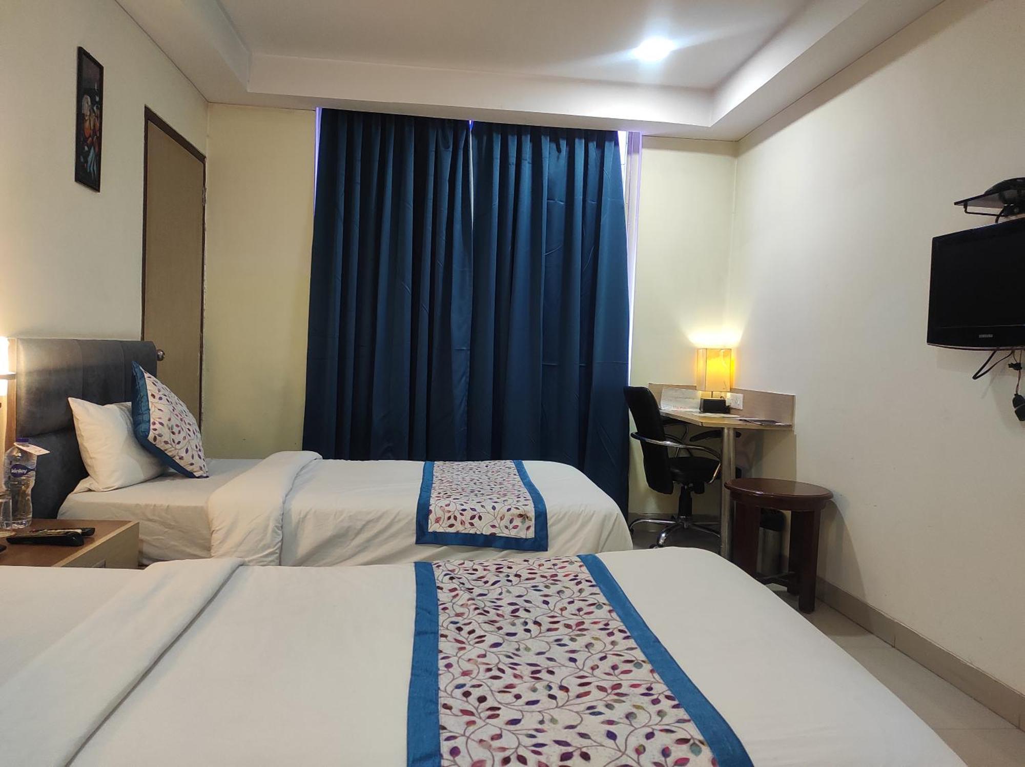 Отель Hyphen Haridwar Grand Экстерьер фото