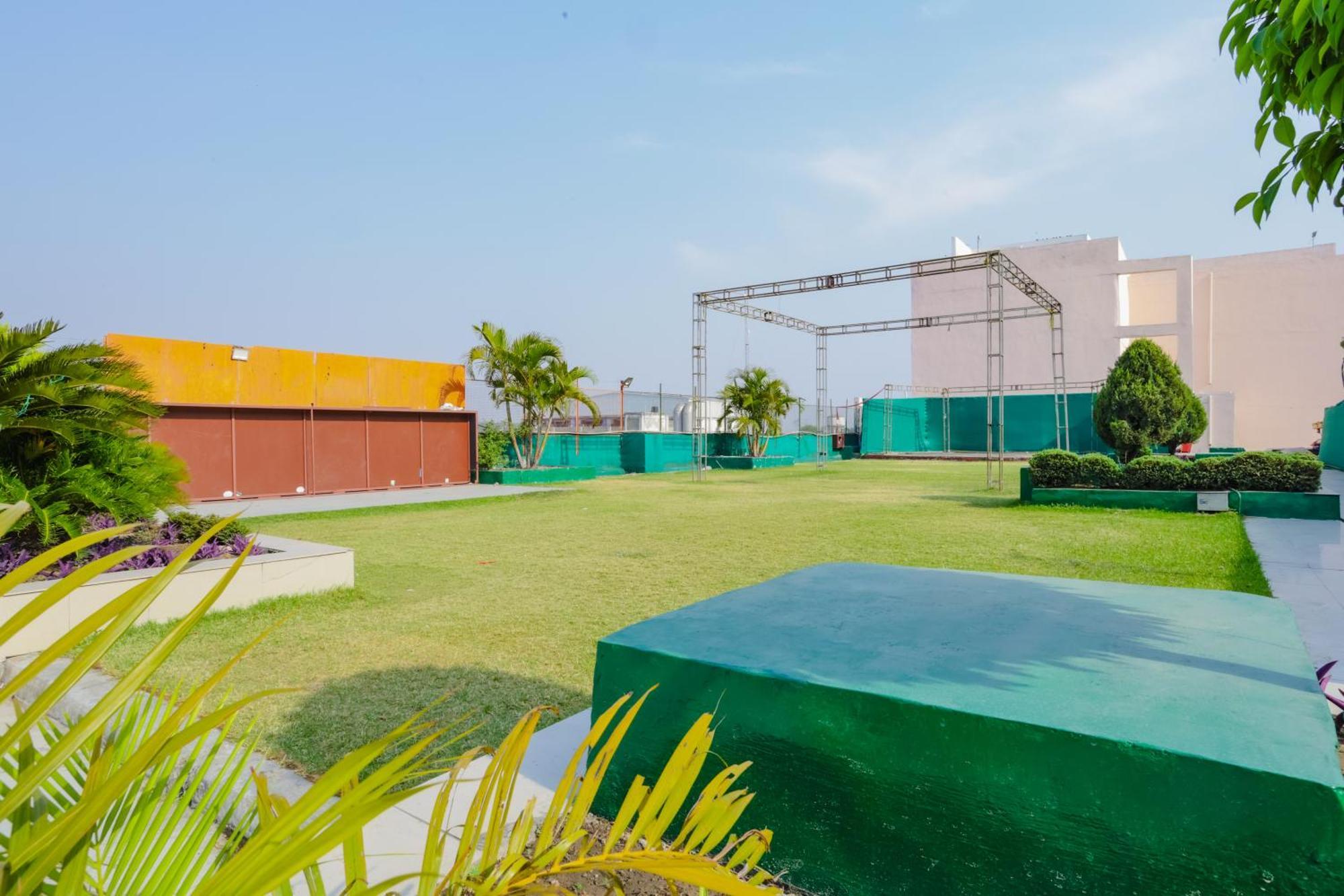 Отель Hyphen Haridwar Grand Экстерьер фото