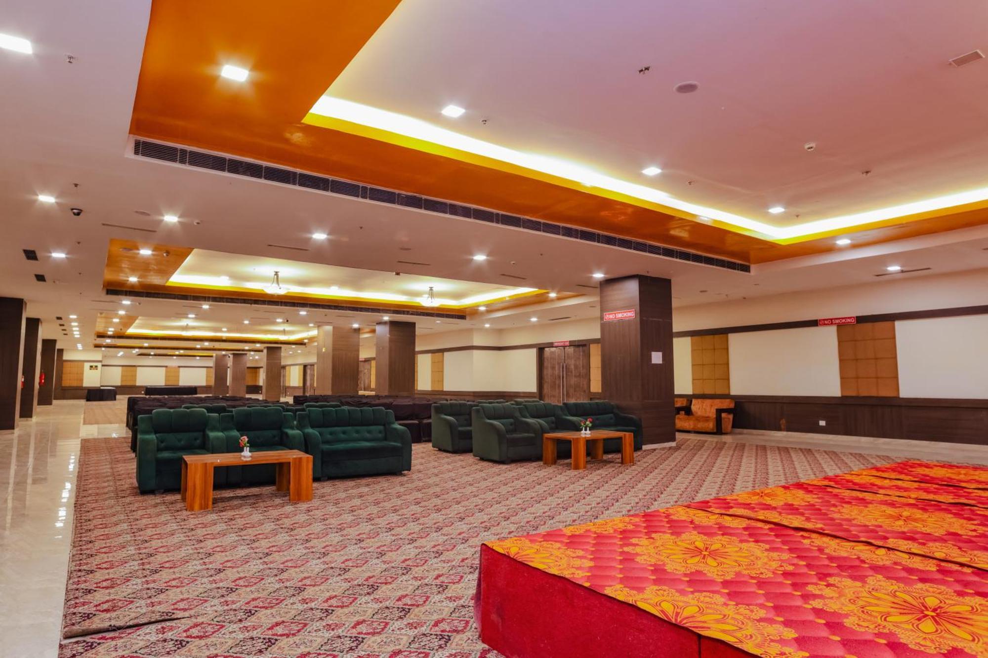 Отель Hyphen Haridwar Grand Экстерьер фото