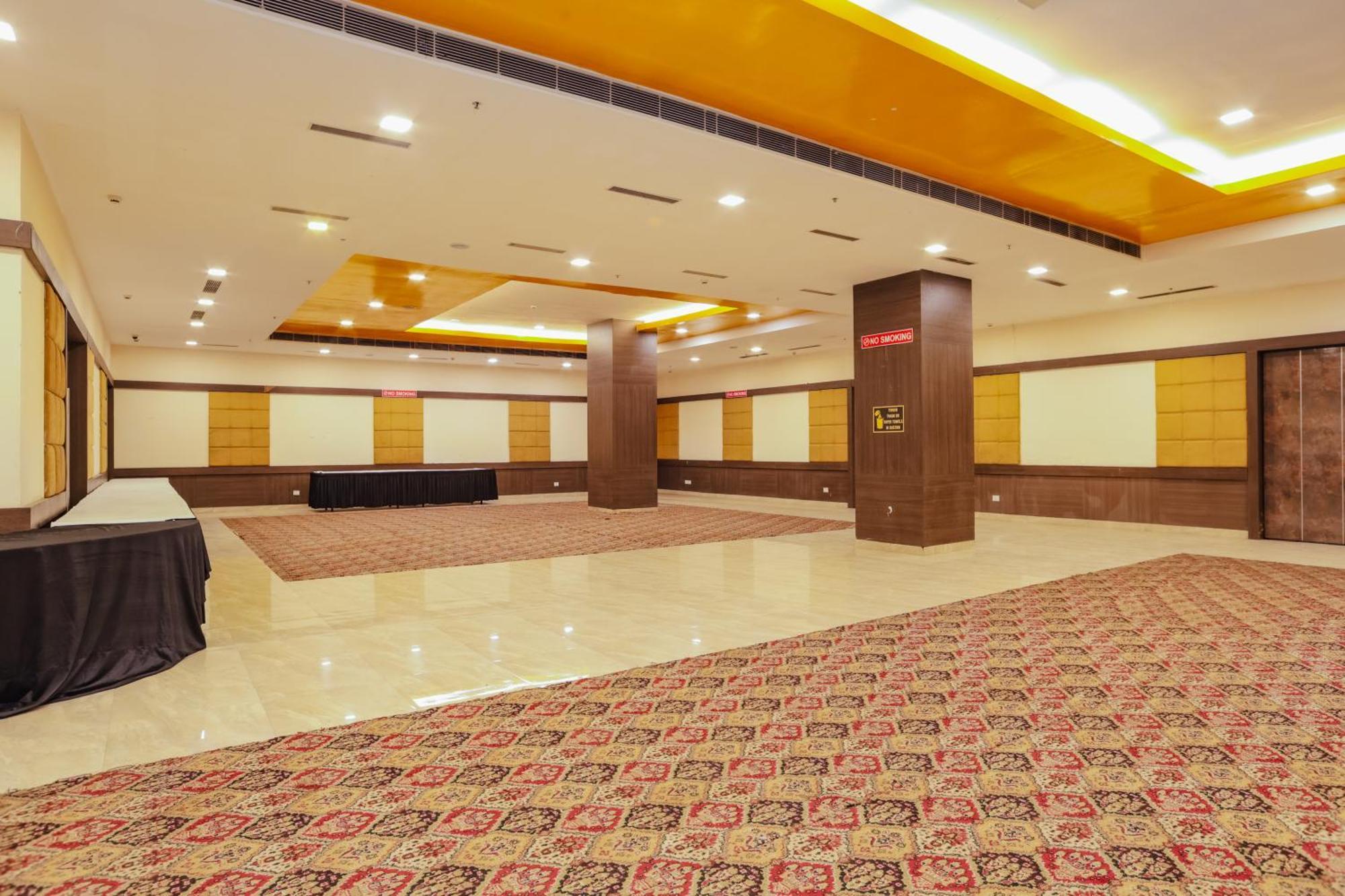 Отель Hyphen Haridwar Grand Экстерьер фото