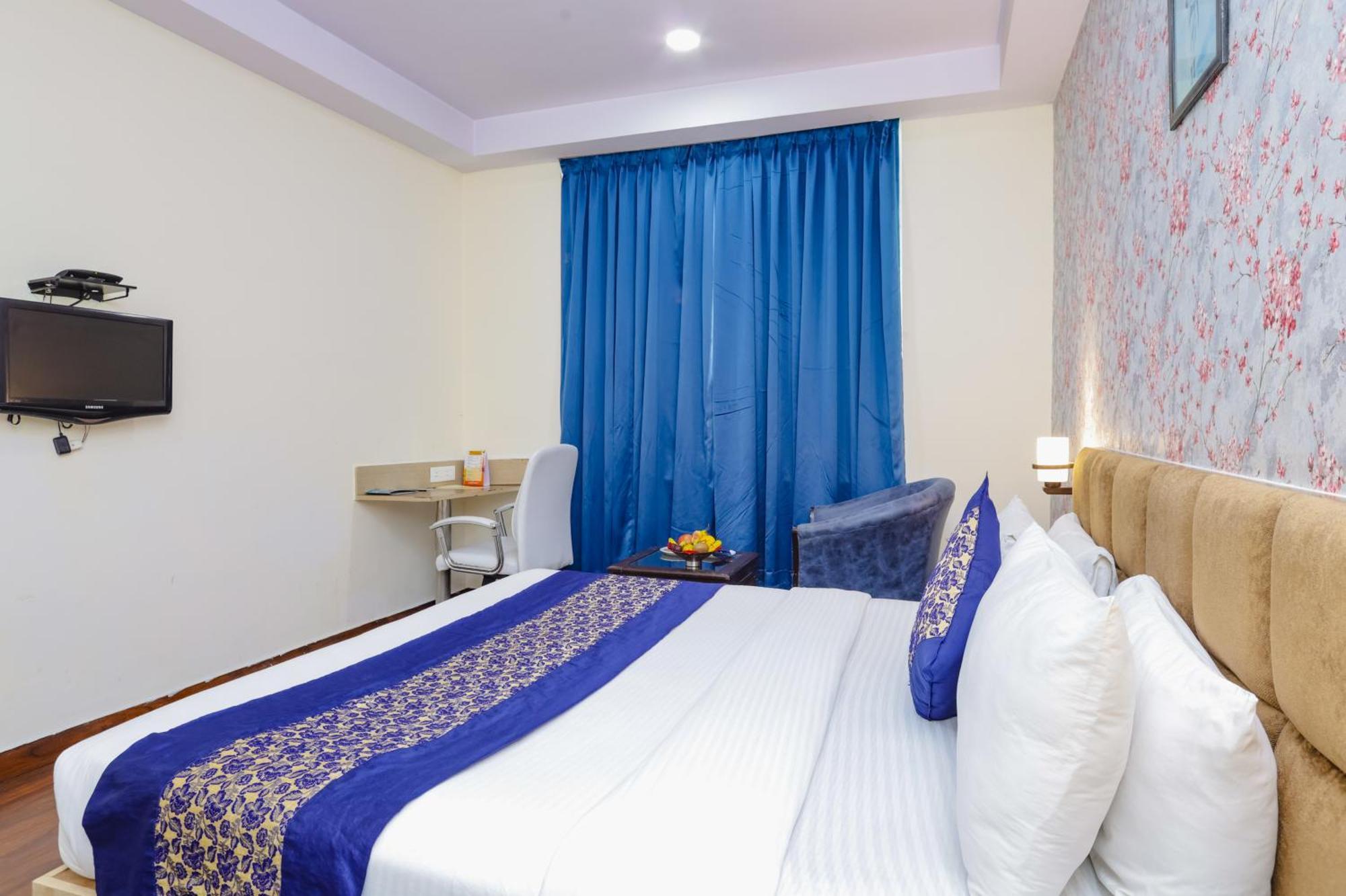 Отель Hyphen Haridwar Grand Экстерьер фото